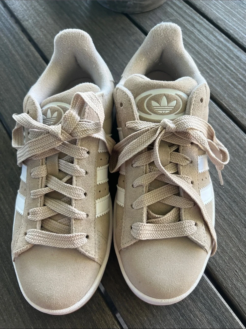 Adidas Campus 00s Sneakers – Beige/Tan & White